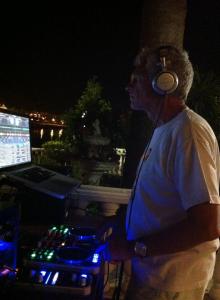 984113_10202260962144866_428491302864885834_n